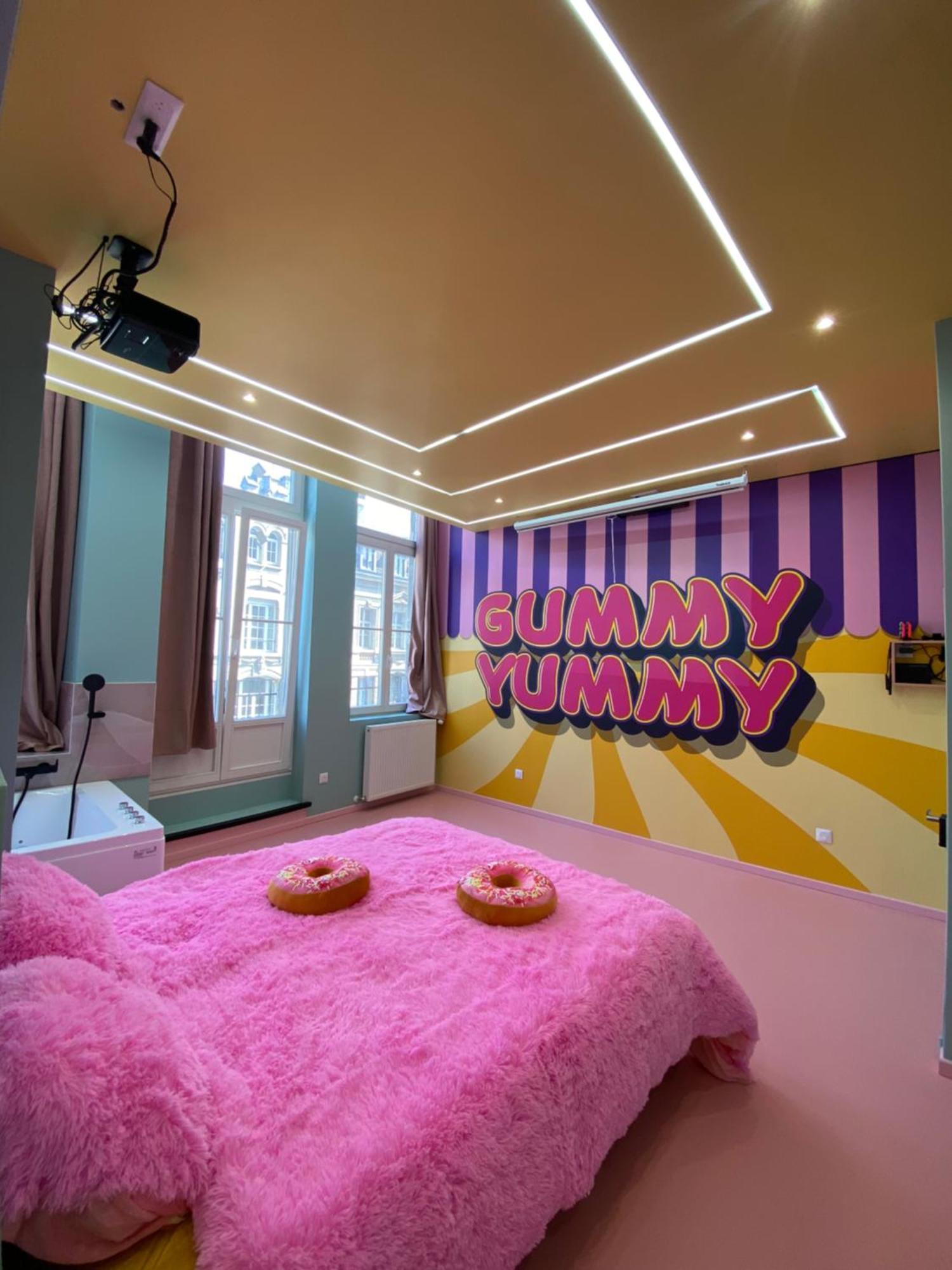 Capsule Bonbon - Balneo - Sauna - Billard - Nintendo Switch Ντουαί Εξωτερικό φωτογραφία