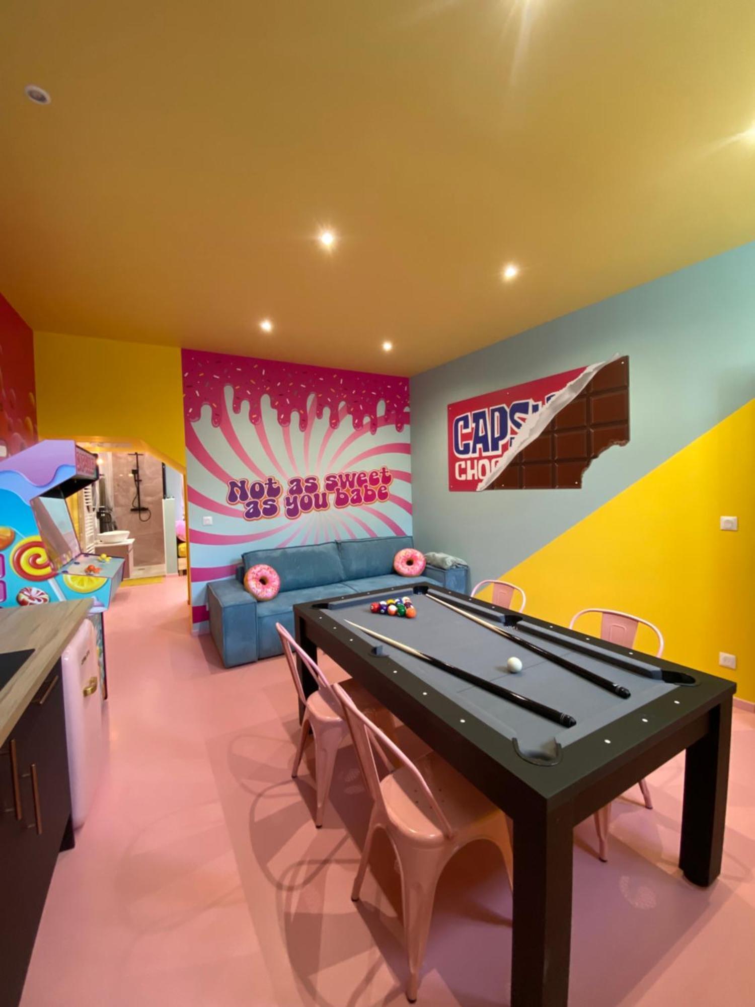 Capsule Bonbon - Balneo - Sauna - Billard - Nintendo Switch Ντουαί Εξωτερικό φωτογραφία